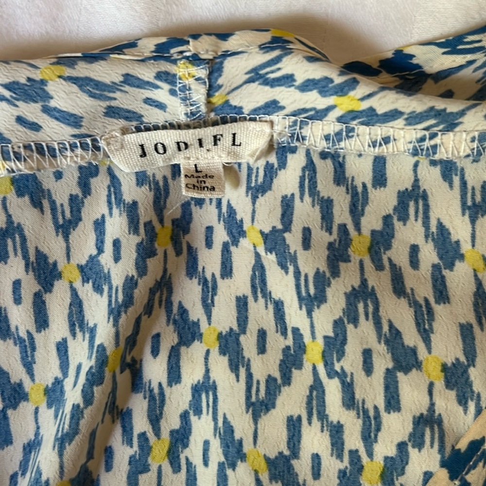 Beautiful Blue and Yellow flowy top